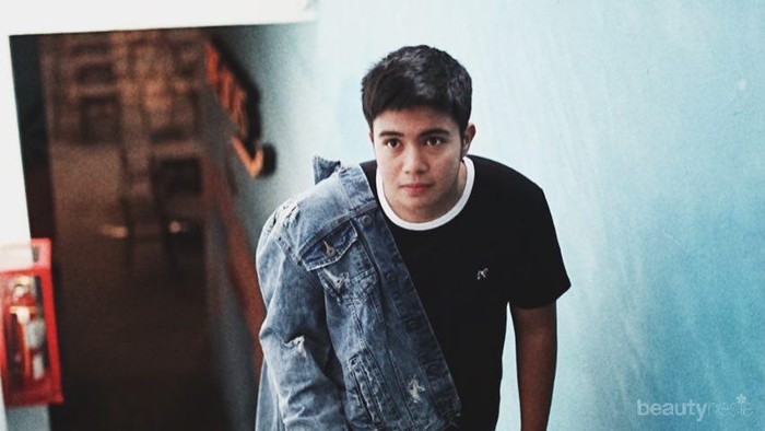 Makin Tampan, Begini Potret Terbaru Umay Shahab