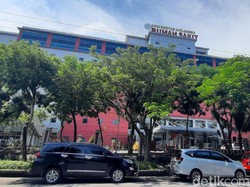 Buka Ruang Baru dan Tambah Bed, RS Unair Kini Kekurangan Relawan Medis
