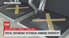 VIDEO: 'Social Distancing' di Stasiun Jombang Diperketat