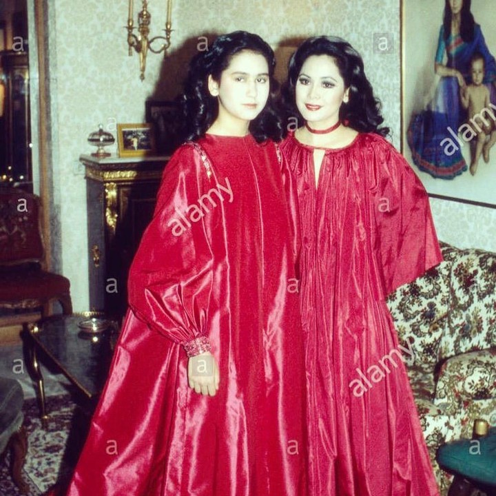 <p>Mewarisi wajah sang ibu. Kartika Soekarno juga berparas cantik. Terlihat dari foto ini, keduanya sama-sama cantik dengan gaun berwarna merah ya, Bun. (Foto: Instagram @kartikasoekarnofoundation)</p>