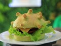 VIDEO: 'Coronaburger' Diciptakan Di Tengah Pandemi Covid-19