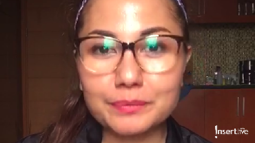 img-title Emma Waroka Usir Rasa Bosan dengan Berolahraga dan Masak Bareng Suami