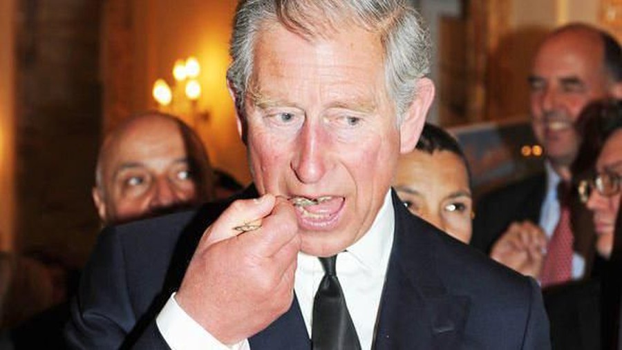 Pihak istana menyebutkan kondisi kesehatan terkini Pangeran Charles dalam keadaan yang sehat dan mulai membaik usai dinyatakan positif terinfeksi virus corona.