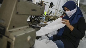 Kemendikbud: SMK Bisa Produksi APD, tapi Kurang Bahan Baku