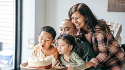 50 Ucapan Selamat Ulang Tahun Islami dalam Bahasa Arab Selain Barakallah Fii Umrik