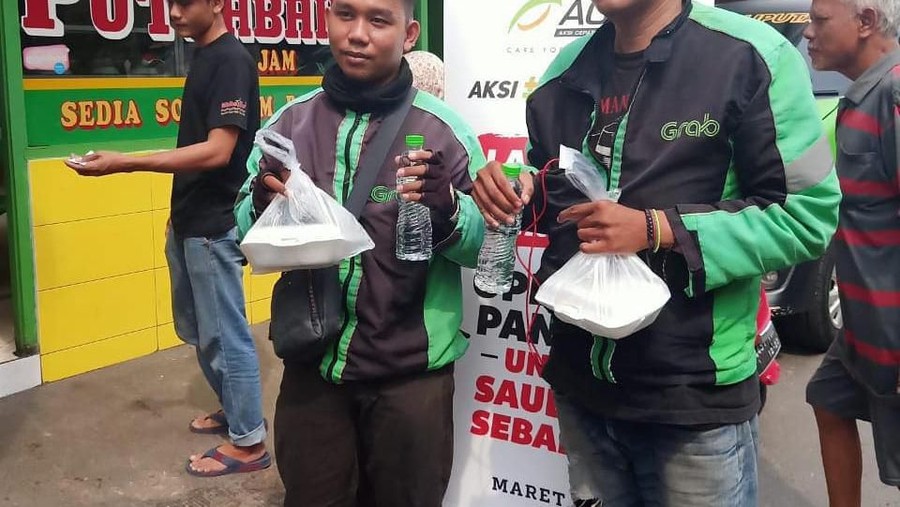 Wabah Corona memang bikin para pekerja harian kembang-kempis dan cemas.
