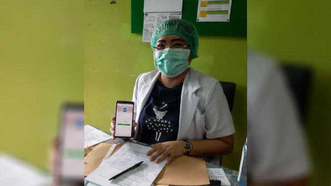 Aplikasi Mobile JKN Permudah Konsultasi Pasien dan Dokter BPJS Kesehatan menggalakkan penggunaan aplikasi Mobile JKN sejak pemerintah menetapkan social distancing untuk memutus rantai penyebaran corona.