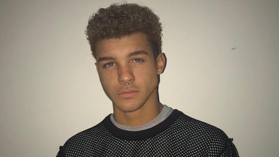 Larz salah satu selebgram asal Amerika Serikat yang mengikuti Corona Challenge positif terinfeksi COVID-19.