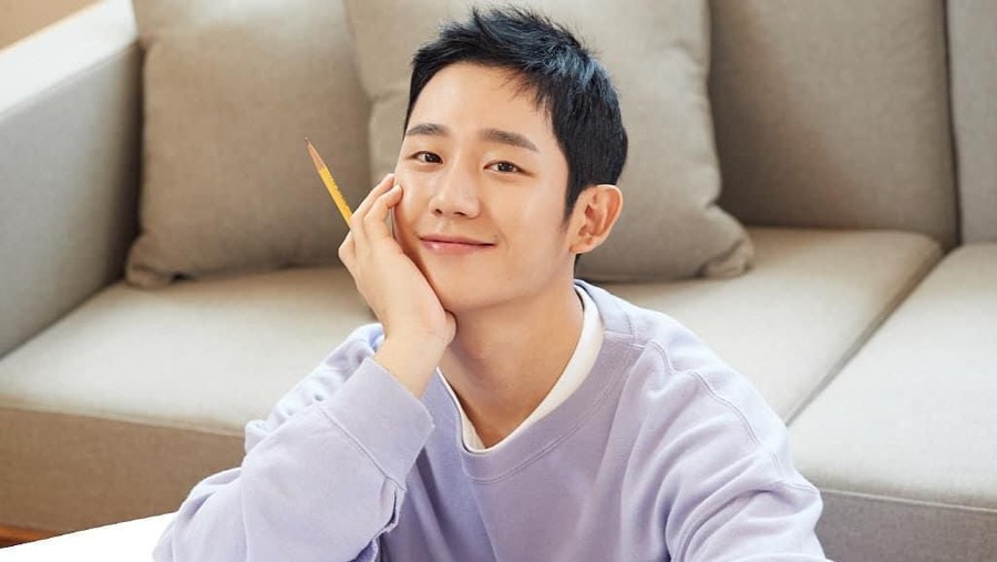 Jung Hae In Diincar Dampingi Jisoo BLACKPINK di Drama 'Snowdrop'