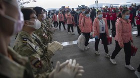 China Cabut Lockdown, Ribuan Warga Bergegas Tinggalkan Wuhan