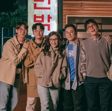 3 Momen Persahabatan Kocak 5 Dokter di Drama Korea 'Hospital Playlist'