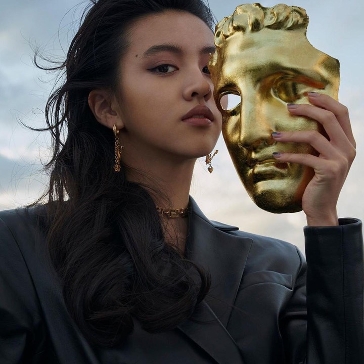 <p>Saat di usia 15, Koki sudah ditunjuk menjadi duta brand Bvlgari. Ia jadi model termuda dan juga pertama dari Jepang.</p>