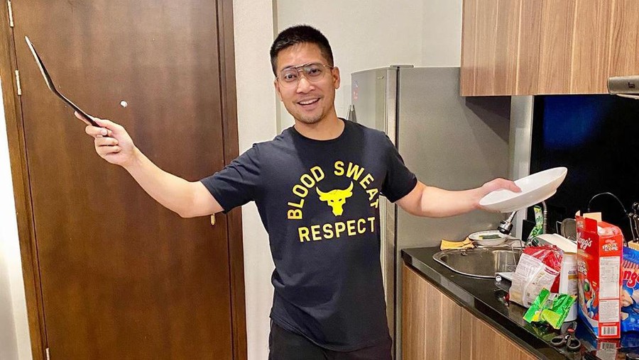 Ucap Syukur Detri Warmanto Atas Kesembuhan dari Virus Corona Detri Warmanto senang akhirnya bisa berkumpul bersama keluarga.