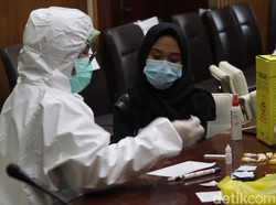 Sempat Kontak Wawalkot Bandung, 37 Wartawan Jalani Rapid Test Corona