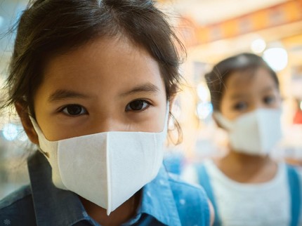 Tips Aman Penyemprotan Disinfektan di Rumah jika Si Kecil Pengidap Asma