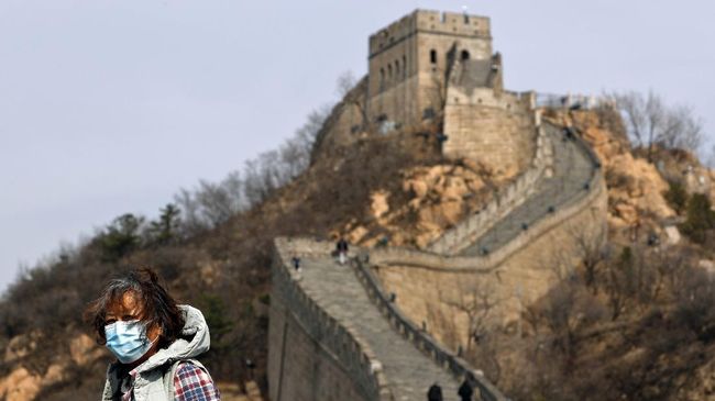 Corona Bikin Ekonomi China Lebih Parah dari Resesi 1990 Wabah virus corona mengancam pertumbuhan ekonomi China. Dalam skenario terburuk, laju ekonomi China tertahan di nol persen pada tahun ini.