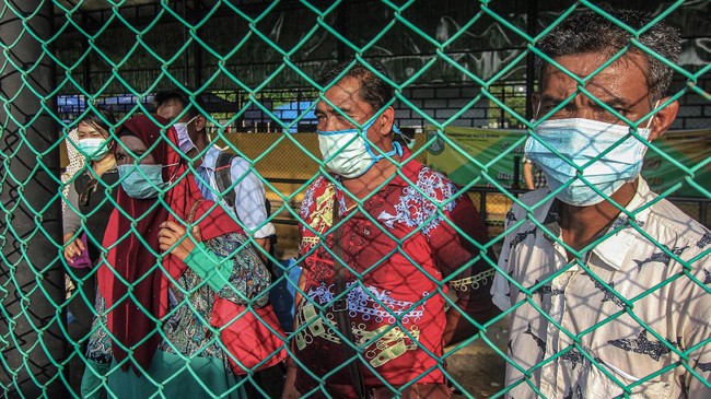 China dan sejumlah negara Asia dengan kasus Covid-19 yang mulai mereda, mesti waspada potensi gelombang kedua infeksi virus corona.