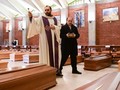 FOTO: Sendu Pemakaman Korban Covid-19 Italia Tanpa Keluarga