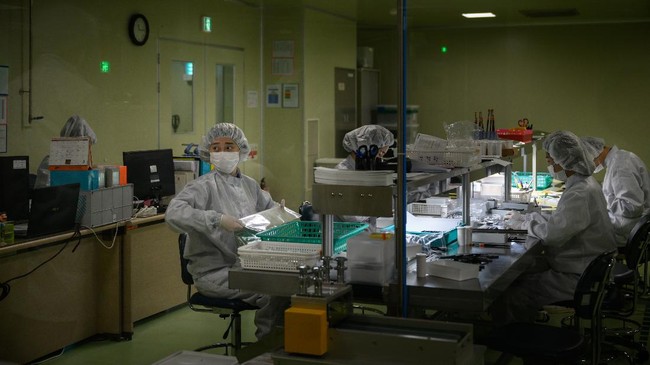 Laboratorium di AS membuat alat tes cepat infeksi covid-19 yang disebut bisa selesai dalam 5 menit. 
