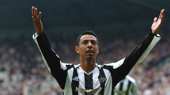 Mantan bintang Liga Inggris, Nolberto Solano meminta maaf karena melanggar aturan lockdown di negaranya, Peru.