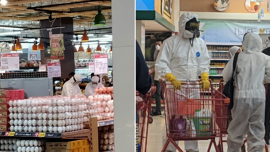 Sebuah video yang memperlihatkan dua pengunjung supermarket mengenakan APD lengkap dan diusir petugas viral di media sosial.