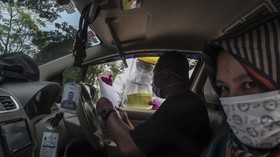 FOTO: Drive Thru Rapid Test Corona di Depok