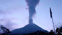 penampakan saat gunung merapi meletus