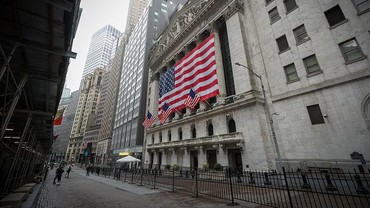 img-title Kisah Pria Amerika Jadi Mualaf dan Bagikan Al Quran di Kereta New York