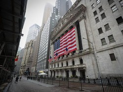 Masih Dibayangi Euphoria Vaksin Corona, Wall Street Dibuka Variatif