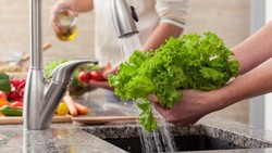 Tips Cara Mencuci Sayuran dengan Benar