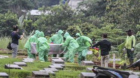 Angka Kematian Covid RI Lebih Tinggi dari Rata-Rata Dunia