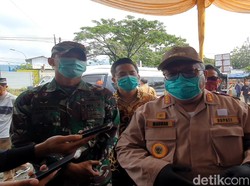 Tekan Penyebaran Corona, Kendaraan Masuk Sukabumi Disemprot Disinfektan