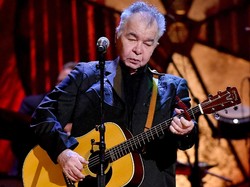Musisi John Prine dalam Keadaan Kritis Usai Alami Gejala Corona