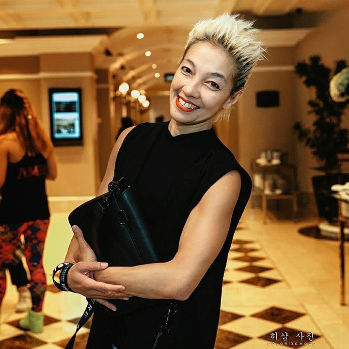 <p>Vicky juga bisa tampil feminin lho. Cantik. (Foto: Instagram/@vickyburkiballet)</p>