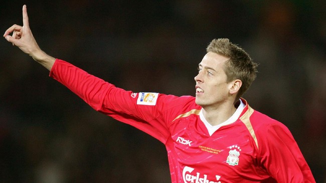 Peter Crouch diancam dibunuh mertua usai jadi penentu drawing yang mempertemukan Manchester United vs Liverpool di babak keempat Piala FA.