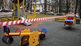 Hibur Saat Lockdown, Polisi Andorra Menari Baby Shark