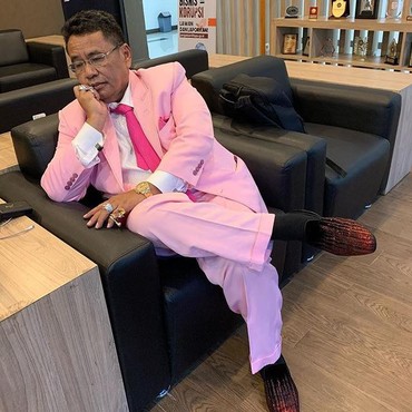 Dipilih Tante Ernie, Hotman Paris Singgung Ariel NOAH soal Durasi