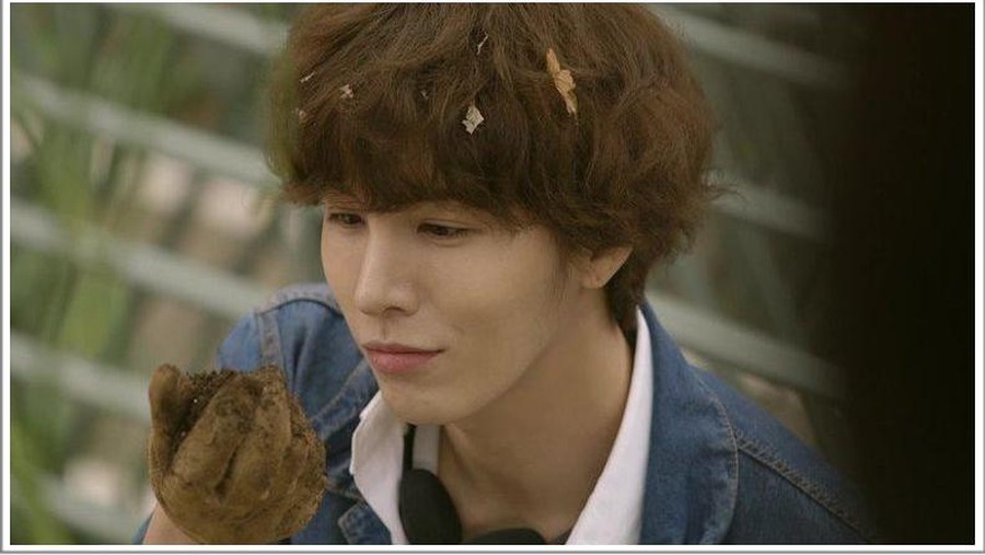 10. Yoon Tae Woon (My Unfortune Boyfriend) Para karakter pria baik ini dari awal sudah langsung bikin penonton jatuh cinta.