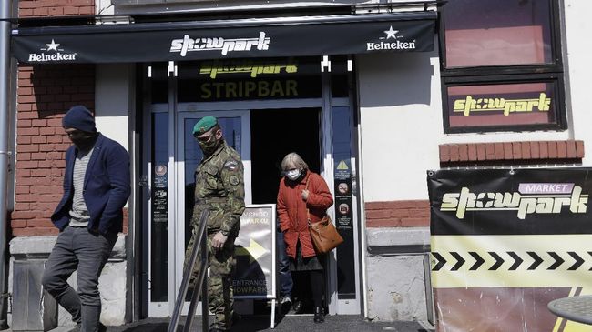 Pemerintah kota Praha meminta rumah bordil tampung gelandangan agar korban jiwa akibat virus corona tidak bertambah di Republik Ceko.