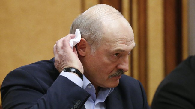 Amerika Serikat mengesahkan kembali sanksi bagi Presiden Belarusia Alexander Lukashenko karena dukung invasi Rusia ke Ukraina. 