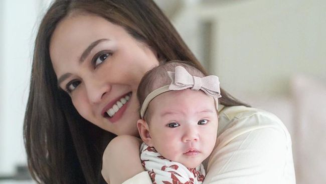 Bayi Shandy Aulia Diejek Kurang Gizi Netizen Doakan Tumbuh Sehat