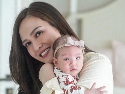 7 Momen Shandy Aulia dan Sang Putri yang Lucu & Menggemaskan
