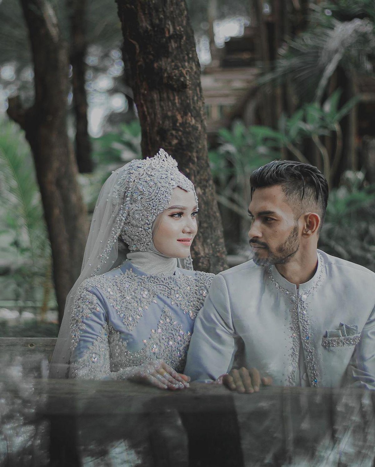 Martunis&comma; anak angkat Cristiano Ronaldo resmi menikah dengan pujaan hatinya&comma; Sri Wahyuni&period;