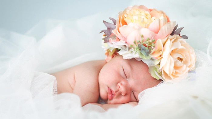 Bayi perempuan