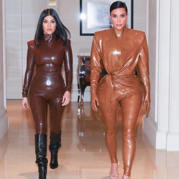 Kim dan Kourtney Kardashian Cakar-cakaran Saat Syuting, Ada Apa?