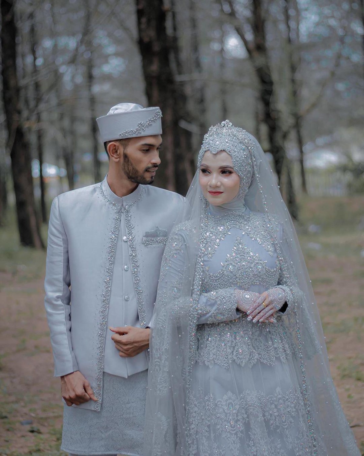 Martunis&comma; anak angkat Cristiano Ronaldo resmi menikah dengan pujaan hatinya&comma; Sri Wahyuni&period;