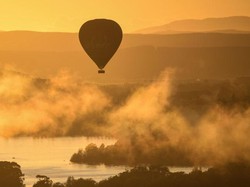 Rebahan Dulu Aja Sambil Nikmati Foto-foto Traveling Terbaik Tahun 2020