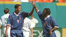 Kluivert Resmi Latih Timnas Indonesia, Selamat Tinggal Seret Gol?