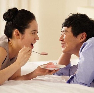 Kisah Cinta 7 Pasangan Artis Korea, dari Lokasi Syuting ke Ranjang Pengantin