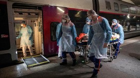 Warga Paris Wajib Bawa Surat Tugas untuk Naik Subway